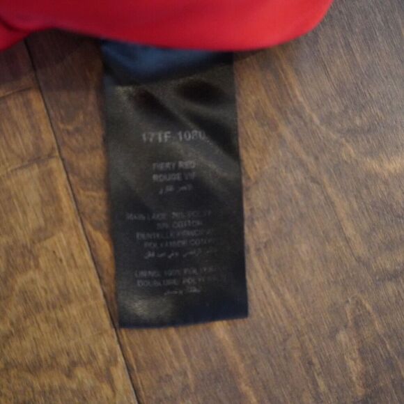 Romantic Three Floor Split Tease Cutout Long Sleeve Floral Lace Maxi Dress Red 8 - Picture 8 of 16